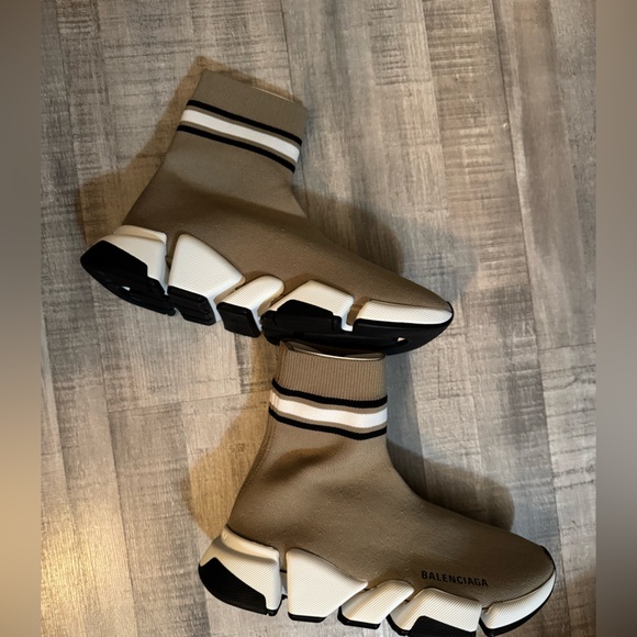Authentic Balenciaga sock trainers - Picture 3 of 7
